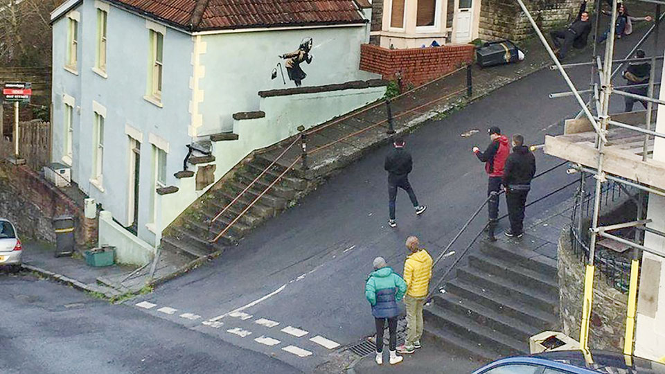 Μπάνκσι: Το… φτάρνισμα των 5 εκατ. λιρών-1