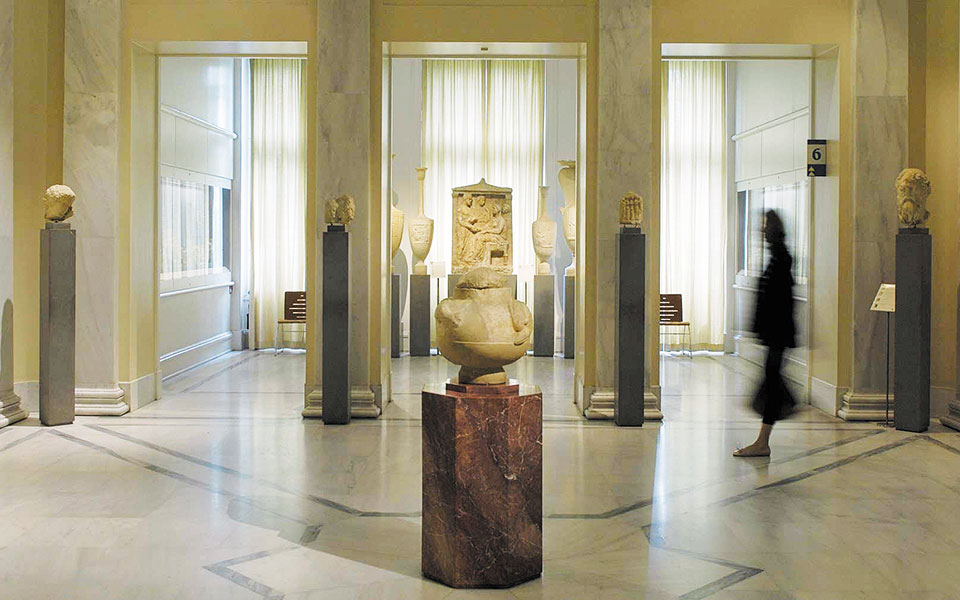 μακροχρόνια-έκθεση-αρχαιοτήτων-στη-μ-561197461