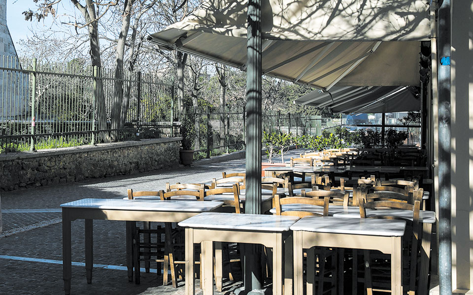 η-ανάγκη-δεν-μπαίνει-σε-καραντίνα-561198640