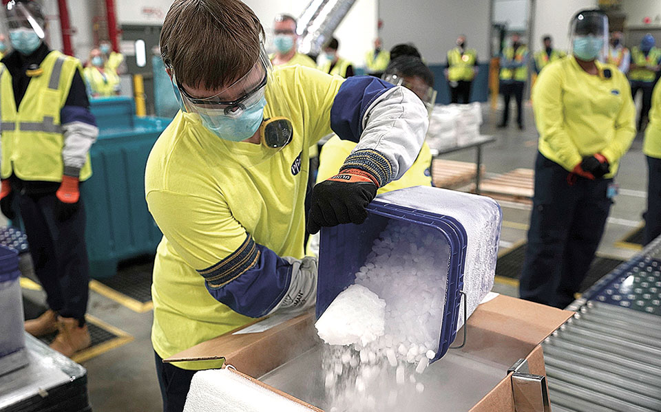 ελλείψεις-εμβολίων-μέχρι-και-το-2024-στις-561201847