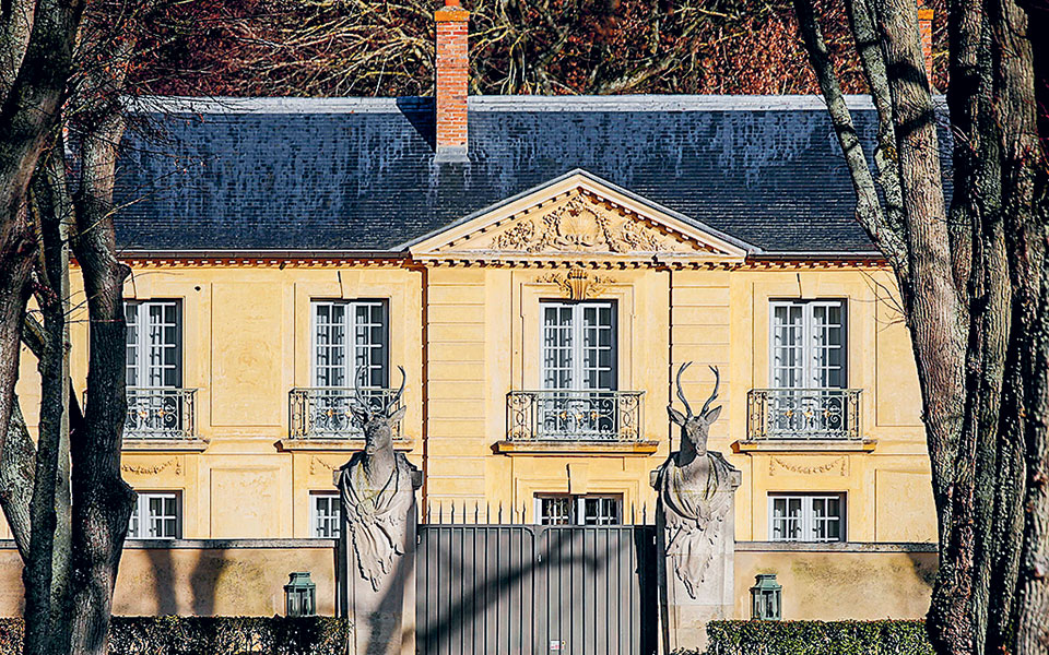 με-έντονα-συμπτώματα-covid-19-ο-μακρόν-561200776