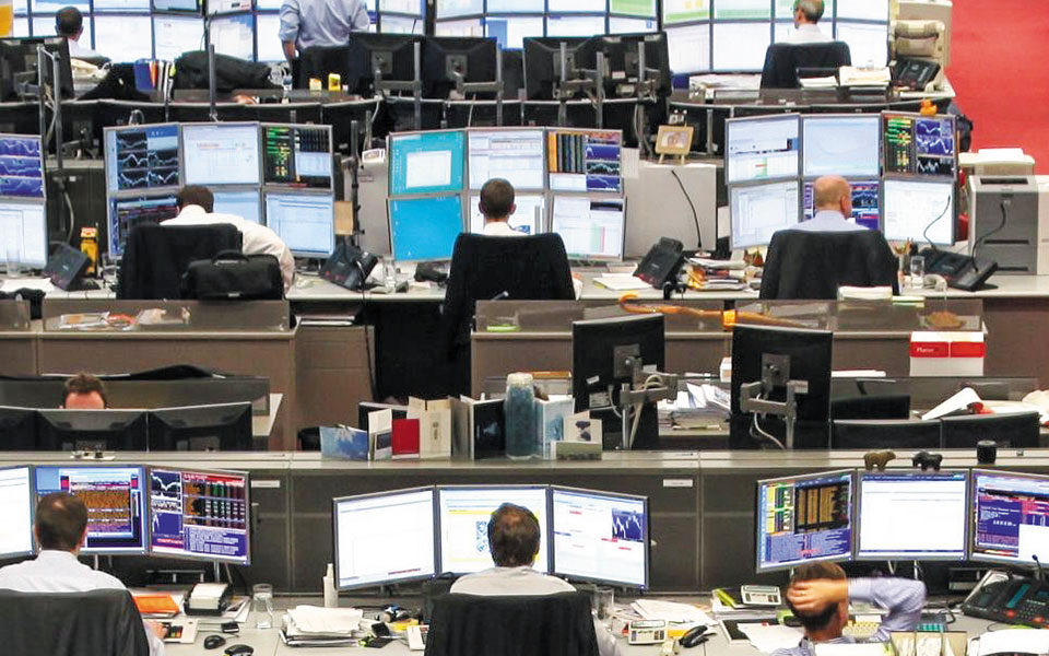 στις-αγορές-για-10-12-δισ-η-ελλάδα-το-2021-561205039