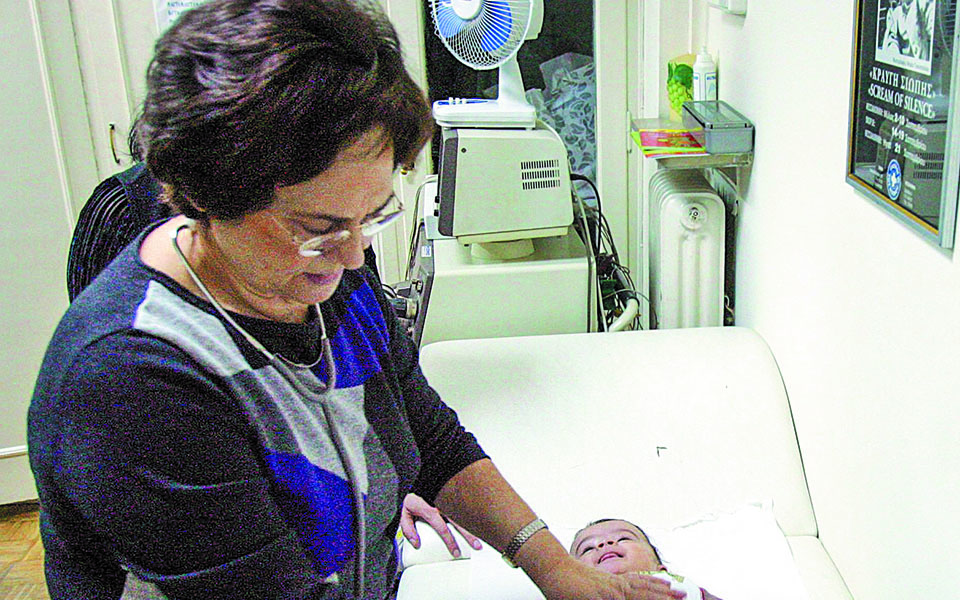 Μείωση των γεννήσεων, αύξηση των προσφύγων-1