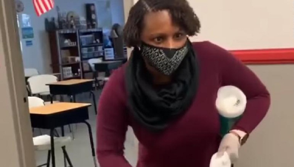 πείθοντας-με-νότες-και-χορό-τους-μαθητ-561205315