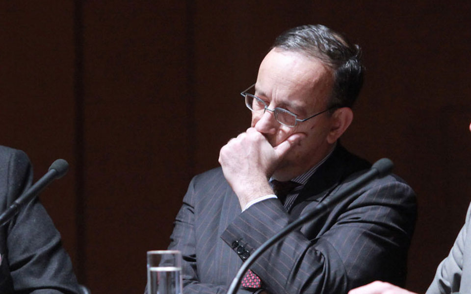 πρόσωπα-της-τρίτης-561195688