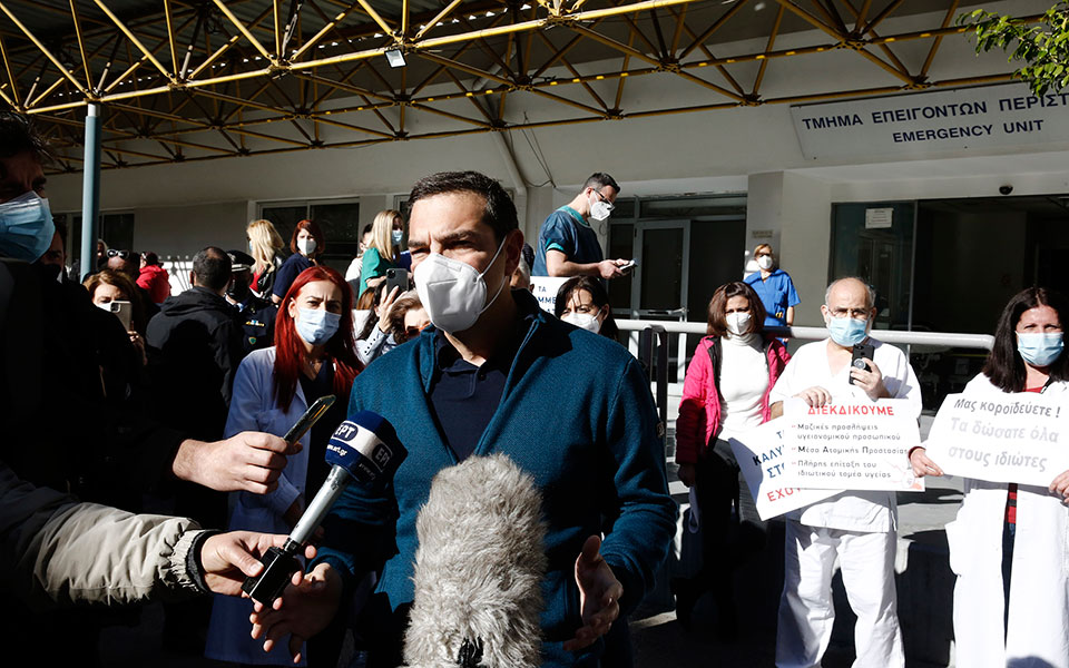 σηκώνει-τους-τόνους-με-το-εμβόλιο-ο-αλ-561209704