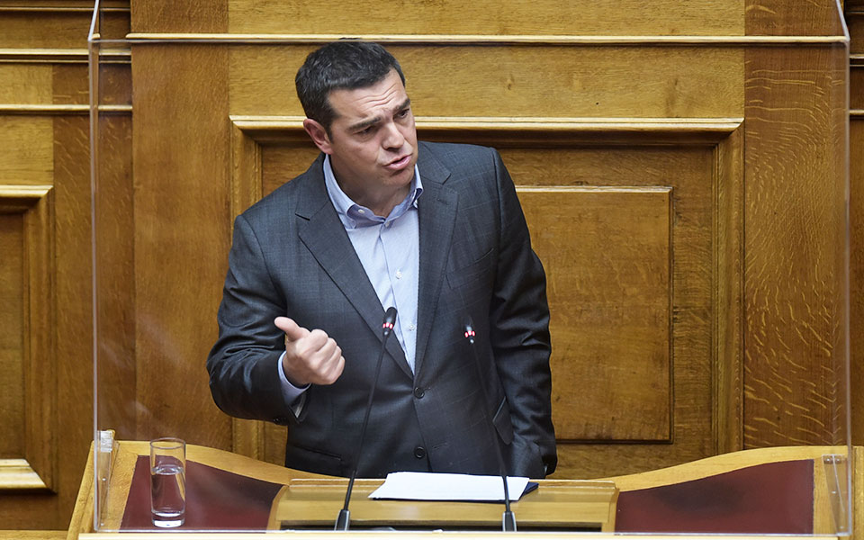 ανοίγει-η-βεντάλια-της-αντιπαράθεσης-561206293