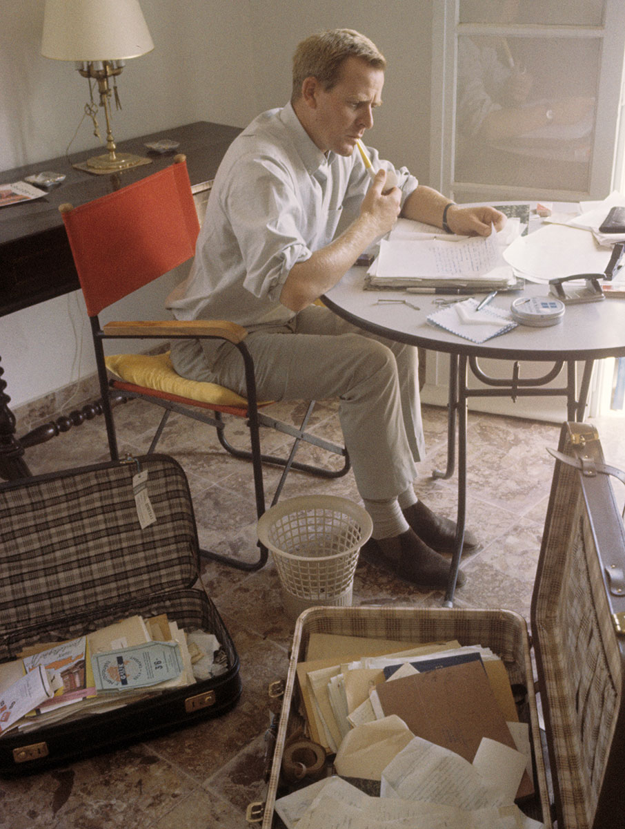 Τζον Λε Καρέ (1931-2020): Ένας κατάσκοπος στις Σπέτσες-1