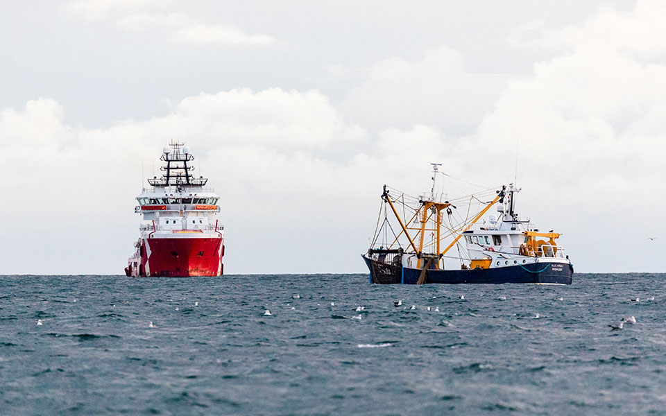 η-αλιεία-χωρίζει-προς-το-παρόν-βρυξέλλ-561183919