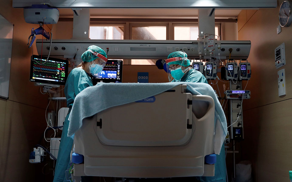 κορωνοϊός-1-047-νέα-κρούσματα-58-θάνατοι-561210538