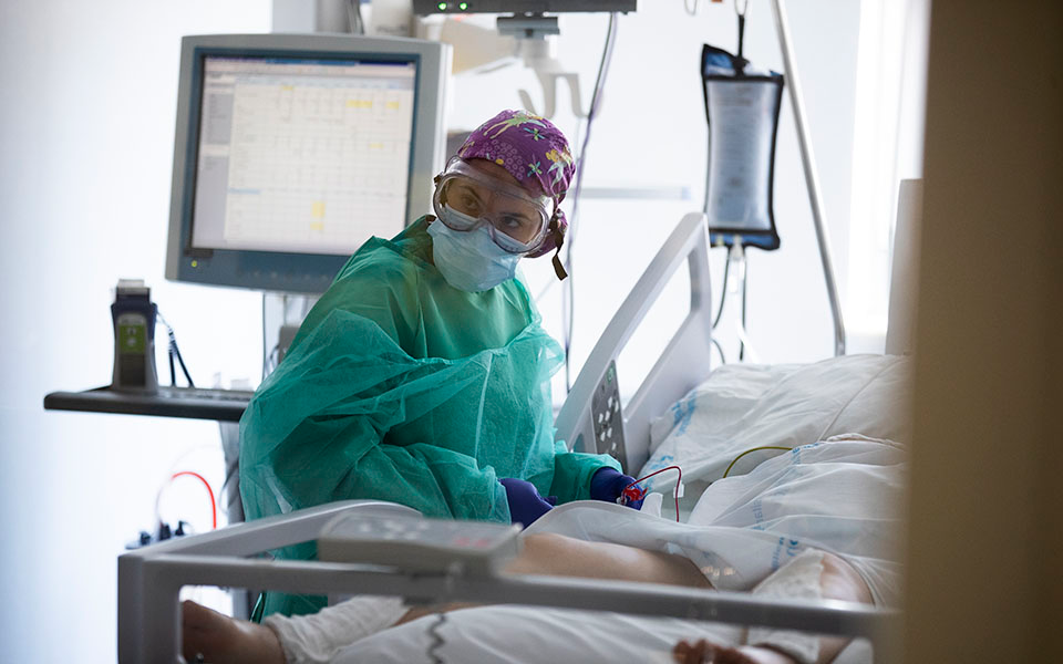 κορωνοϊός-1-194-νέα-κρούσματα-68-θάνατοι-561193729