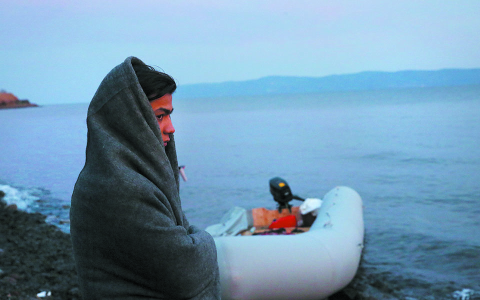 από-τη-λέσβο-ώς-τη-republique-μια-ευρώπη-απόστασ-561207661