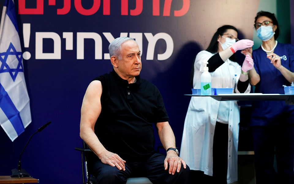 οι-ηγέτες-που-εμβολιάστηκαν-πρώτοι-κα-561201793