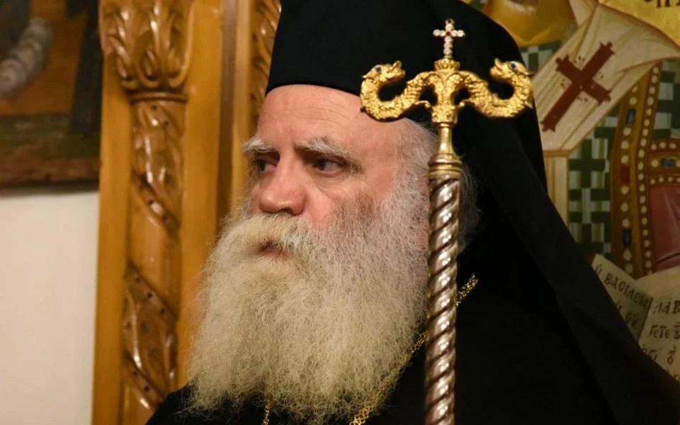 εξωπραγματικοί-ισχυρισμοί-του-μητρο-561211387