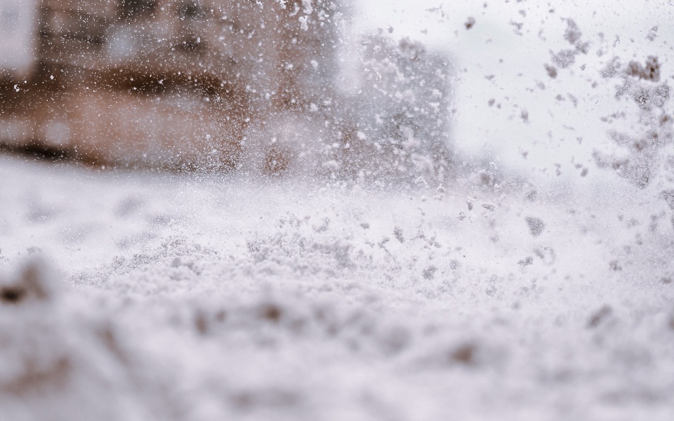 όταν-η-λευκή-κουβέρτα-του-χιονιού-σκεπ-561212737