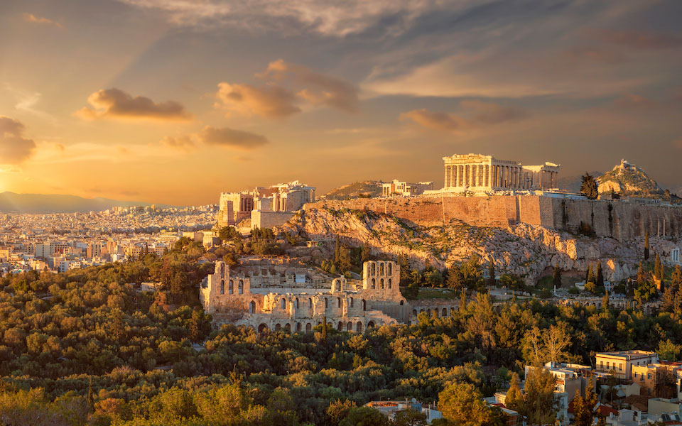 ο-έλληνας-που-χτύπησε-το-καμπανάκι-του-n-561210091