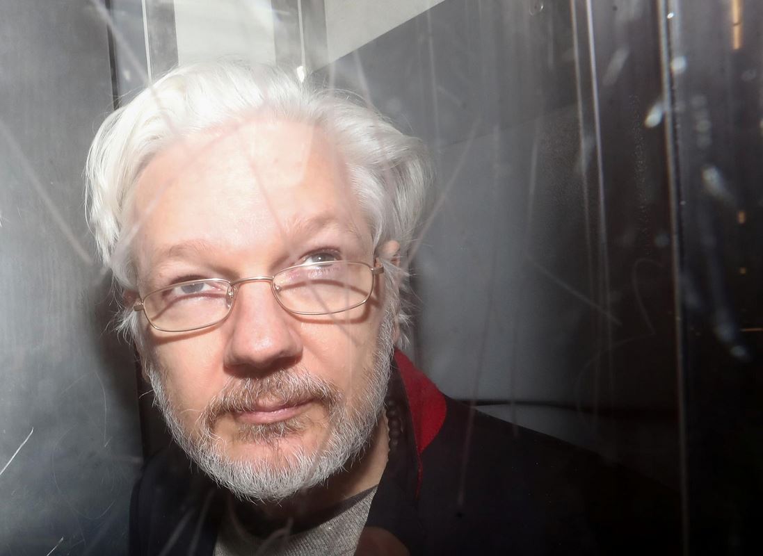 wikileaks-ο-τραμπ-θα-απονείμει-χάρη-στον-τζούλ-561195103