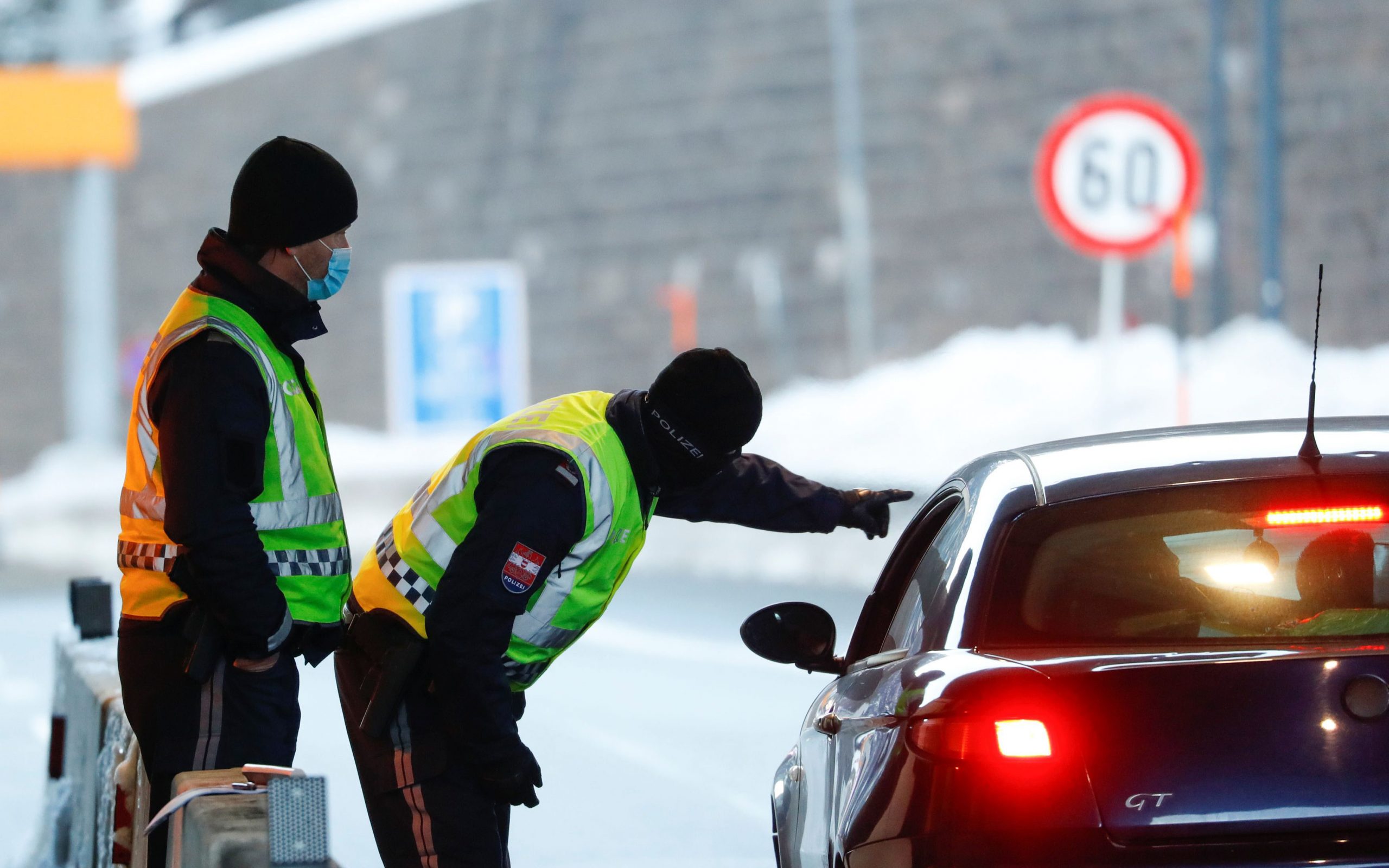 ε-ε-αυστηρά-περιοριστικά-μέτρα-την-παρ-561208072