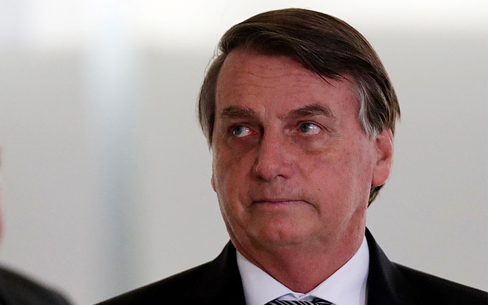 καθυστερημένα-συγχαρητήρια-μπολσονά-561196798