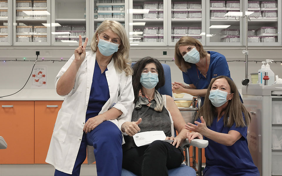 v-day-και-στην-ελλάδα-η-αντεπίθεση-ξεκίνησ-561208654