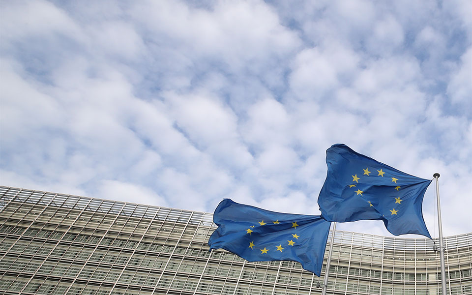 ευρωπαϊκές-πηγές-πλησιάζει-η-εμπορικ-561205726