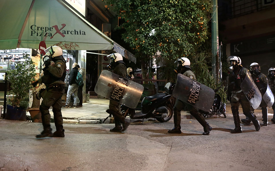 sygkentrosi-diamartyrias-sto-simeio-dolofonias-grigoropoyloy-eikones1