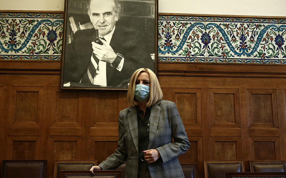 φώφη-γεννηματά-θα-εμβολιαστώ-στις-4-ιαν-561204586