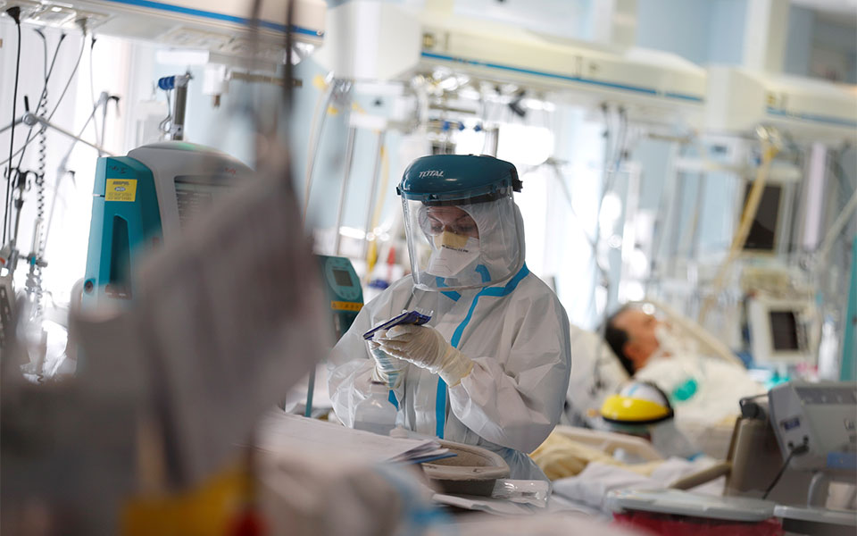 guardian-ο-που-κατηγορείται-ότι-αποσιώπησε-561192331