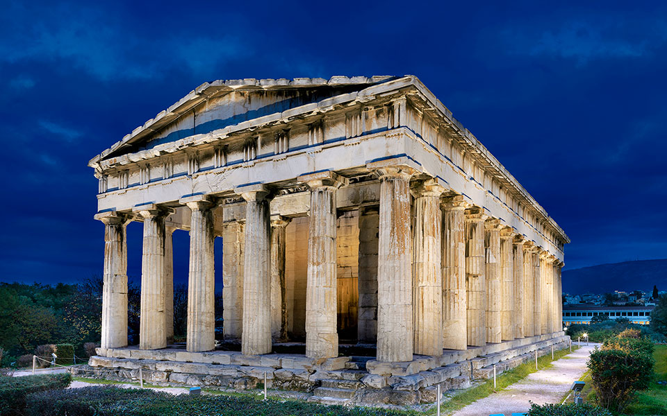 Φωταγωγήθηκαν ο ναός του Ηφαίστου και το μνημείο του Φιλοπάππου-1