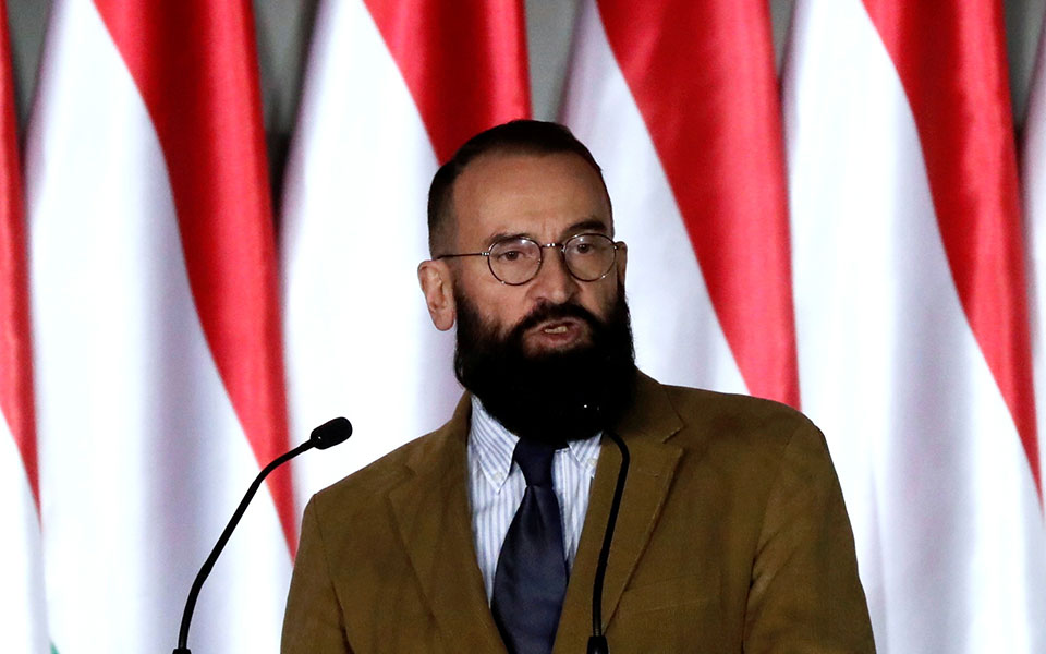 ομολόγησε-τη-συμμετοχή-του-στο-ροζ-πάρ-561180526