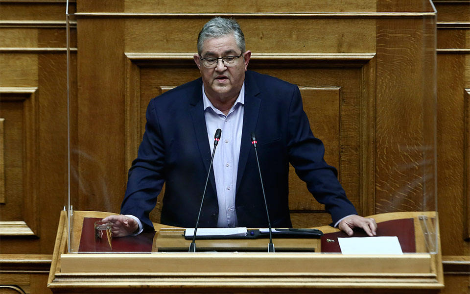 δ-κουτσούμπας-μνημείο-αντιλαϊκότητα-561196591