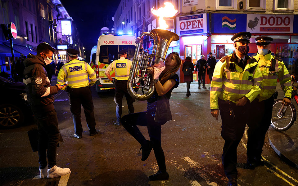 καμπανάκι-στη-βρετανία-τα-σχέδια-για-561196471