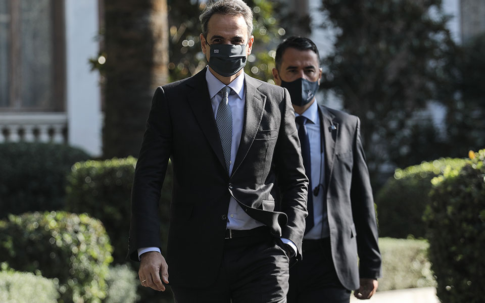 χειμώνας-με-βαριά-πολιτική-ατζέντα-561206683