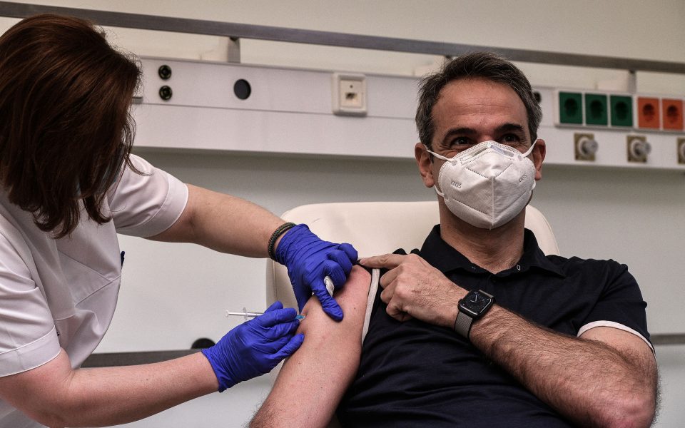 Γεγονός οι πρώτοι εμβολιασμοί στην Ελλάδα κατά της Covid-19-2