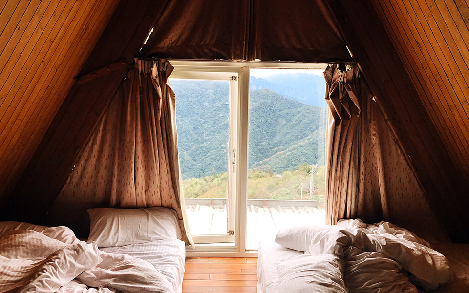 μικρά-σπίτια-με-σοφίτα-συμβουλές-για-λ-561179905