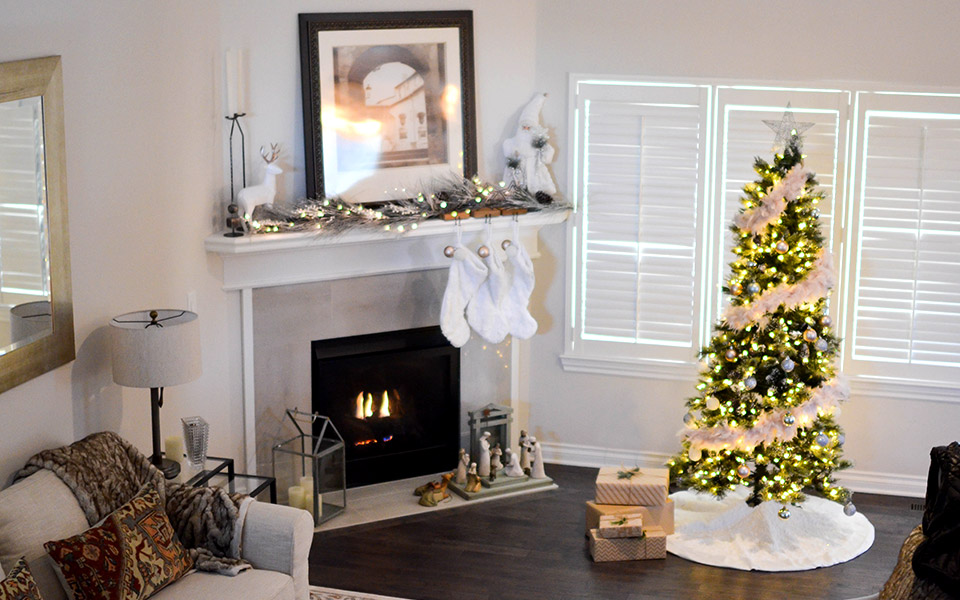 γιορτινός-χριστουγεννιάτικος-στολισ-561188464