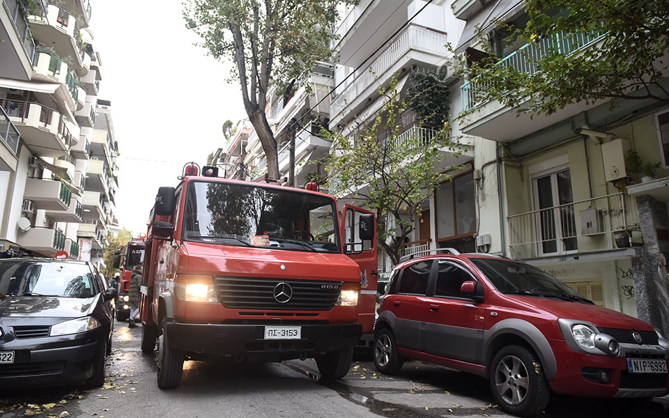 νεκρός-έφηβος-από-φωτιά-σε-διαμέρισμα-561180178