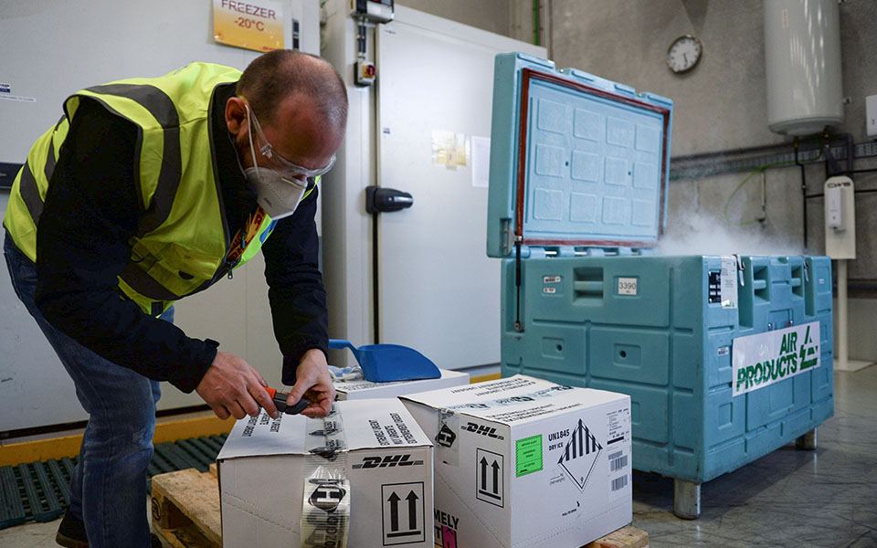 τρέχουν-παγκοσμίως-οι-διαδικασίες-561182530