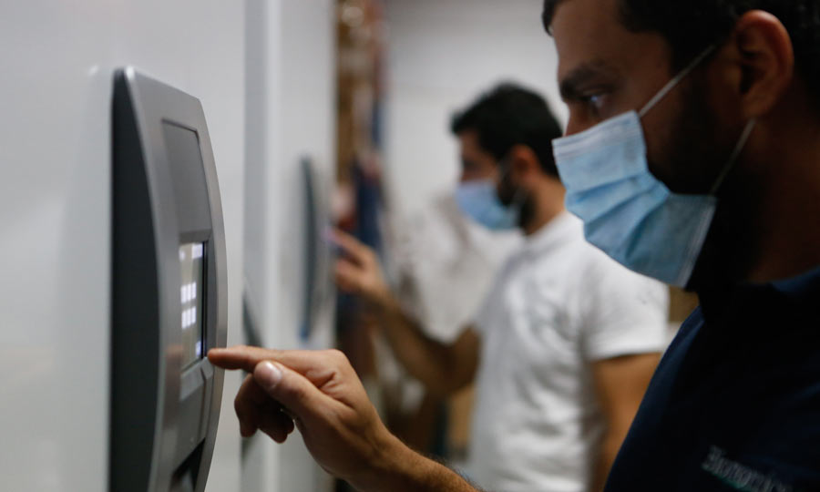 κύπρος-παρελήφθησαν-τα-ψυγεία-αποθήκ-561201346