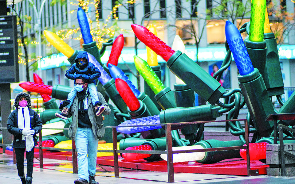 «Φάλτσα» κάλαντα στη Νέα Υόρκη-3