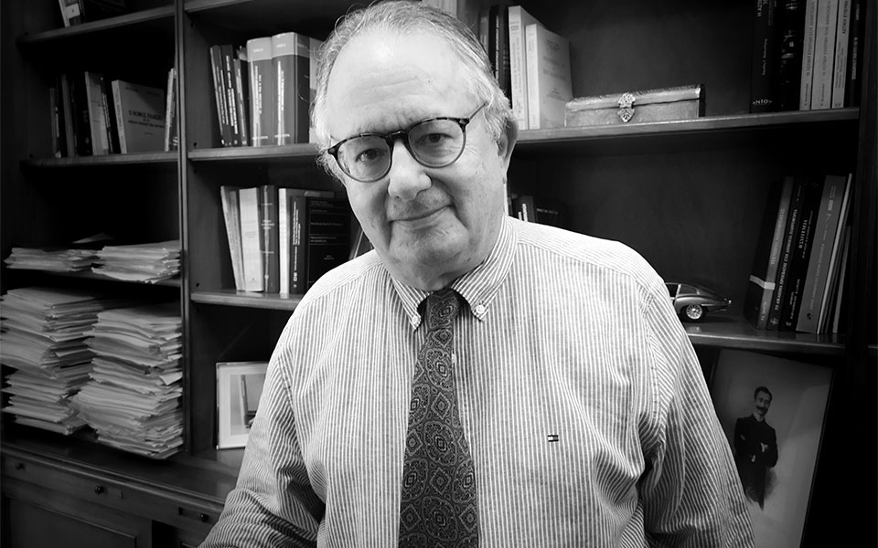 ράδιο-κ-ο-νίκος-αλιβιζάτος-ανοίγει-τ-561184057