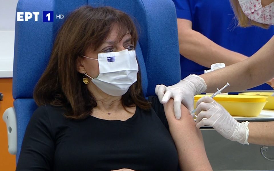 Γεγονός οι πρώτοι εμβολιασμοί στην Ελλάδα κατά της Covid-19-1