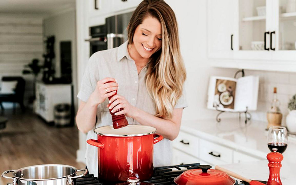 the-taste-of-giving-πόσο-νοιάξιμο-μπορεί-να-κρύβεται-σ-561189523