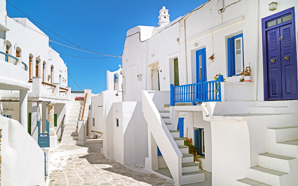 η-σίφνος-ανάμεσα-στους-ονειρικούς-προ-561197890