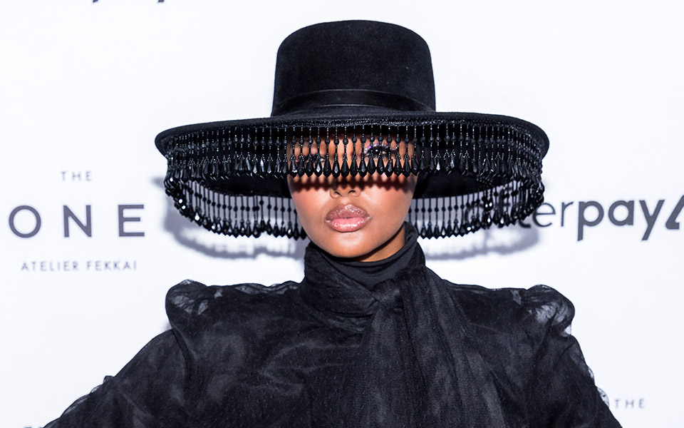 Η Χαλίμα Άντεν αποχαιρετά τις πασαρέλες-1