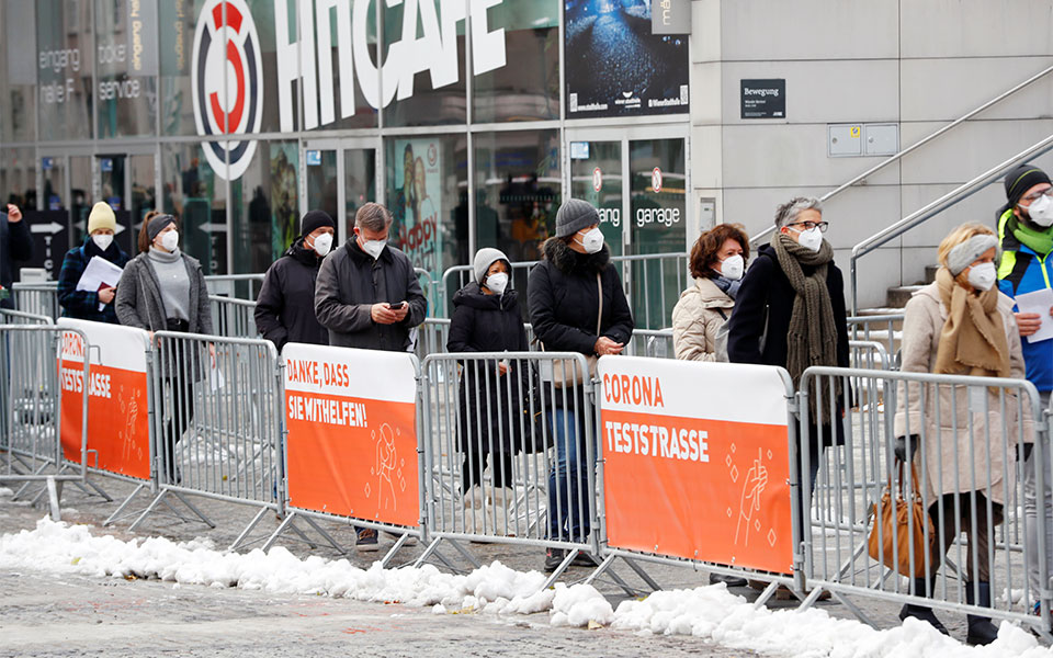 αυστρία-επιμένει-κατά-του-υποχρεωτικ-561195091