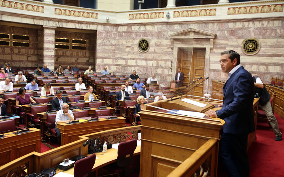 μετωπική-για-την-κατοικία-τσίπρα-στο-σ-561188992