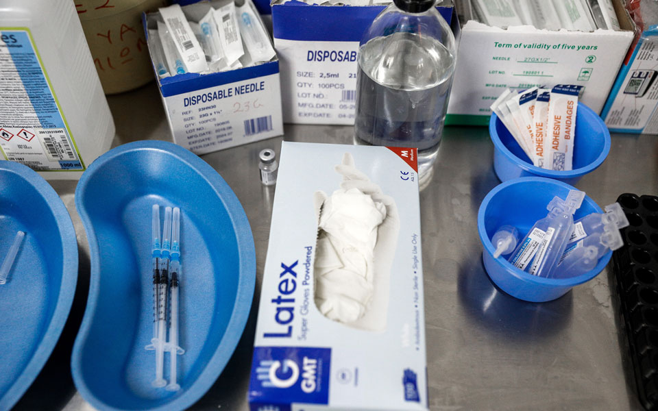 οδηγίες-για-τον-εμβολιασμό-ατόμων-με-υ-561212431