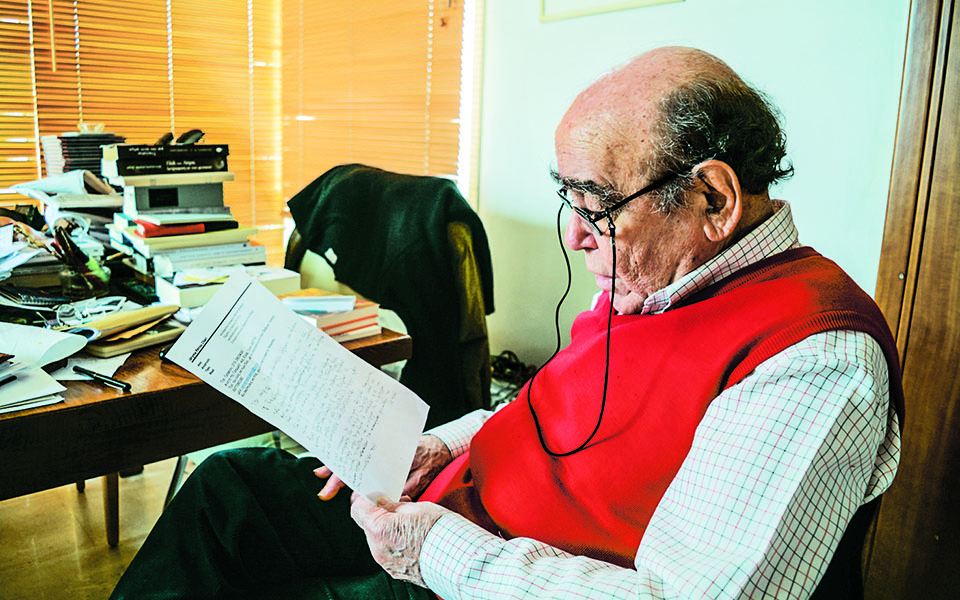 θανάσης-βαλτινός-1932-2024-εφυγε-ένας-κορυ-561192679