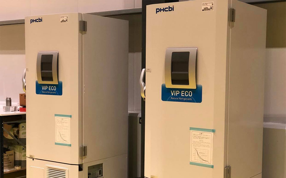 εφτασαν-τα-πρώτα-ψυγεία-φύλαξης-των-εμ-561200008